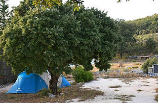 Instalaciones para tiendas de campaña del Camping Conejeras