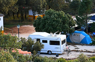 Instalaciones para caravanas del Camping Conejeras